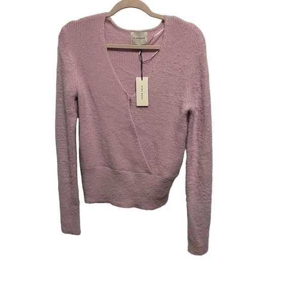 Pink Rose Size Medium V-Neck Long Sleeve Fuzzy Pink Sweater Top Valentine - Picture 2 of 8